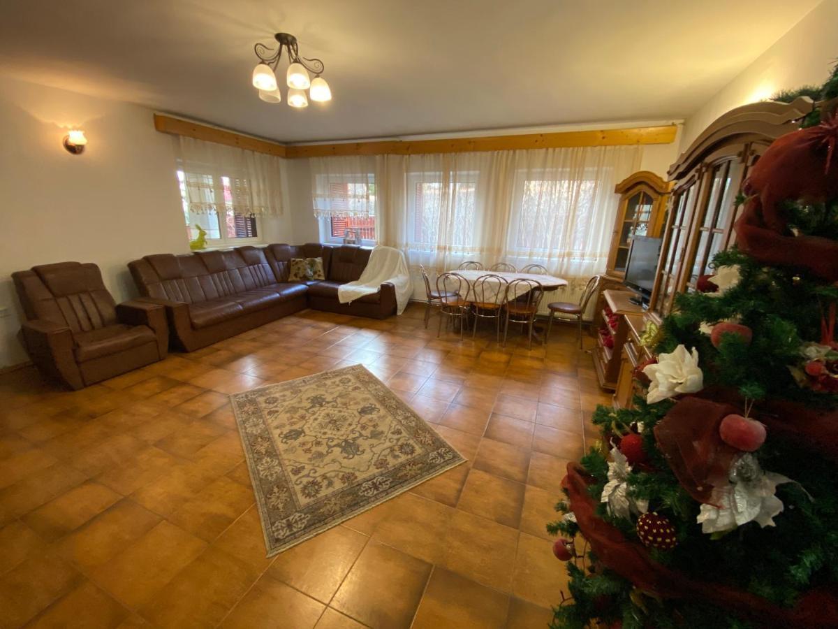 Vila Maris Busteni Bagian luar foto